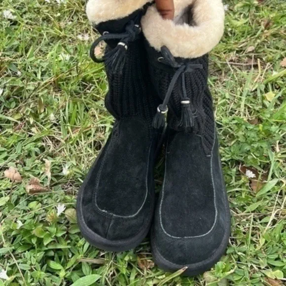 UGG Platforms Boots 5124 Suburb Crochet Tall Logo Boots‎ Size 7 Black Knit