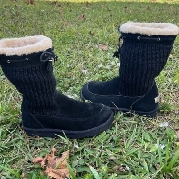 UGG Platforms Boots 5124 Suburb Crochet Tall Logo Boots‎ Size 7 Black Knit