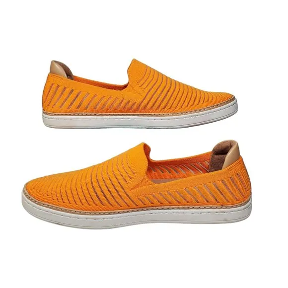 UGG Sammy Breeze Slip-On Shoes Sneakers Womens 8 Neon Orange Knit Stripes