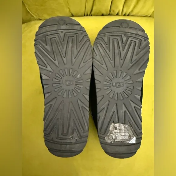 UGG Tasman II slip on shoes black size 8