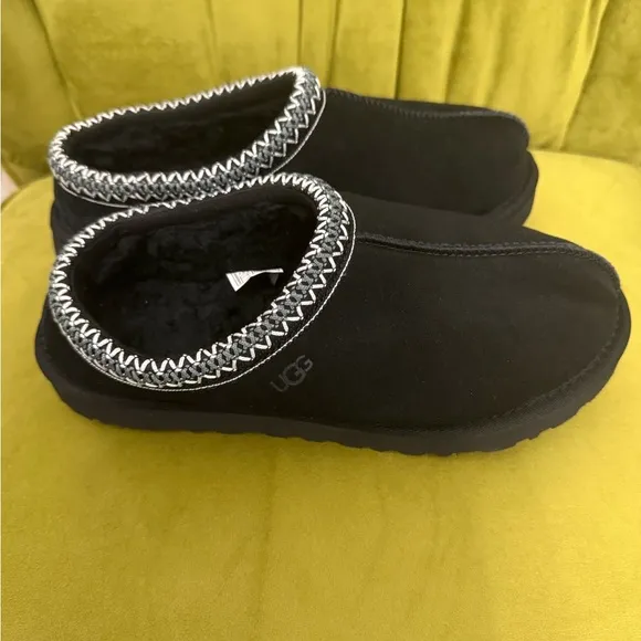 UGG Tasman II slip on shoes black size 8
