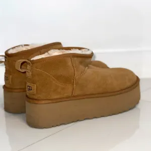 UGG Ultra Mini Platform Boots – Chestnut Suede – Women’s Size 10