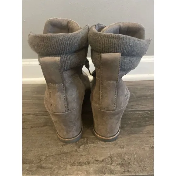 UGG‎ Waterproof Suede Wedge Ankle Boots Lace-up Winter Booties in Taupe Grey