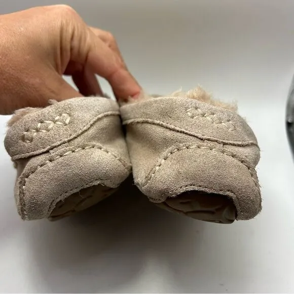 UGG WOMANS Ansley sheepskin slipper 7  beige 1106878 shoes nubuck suede