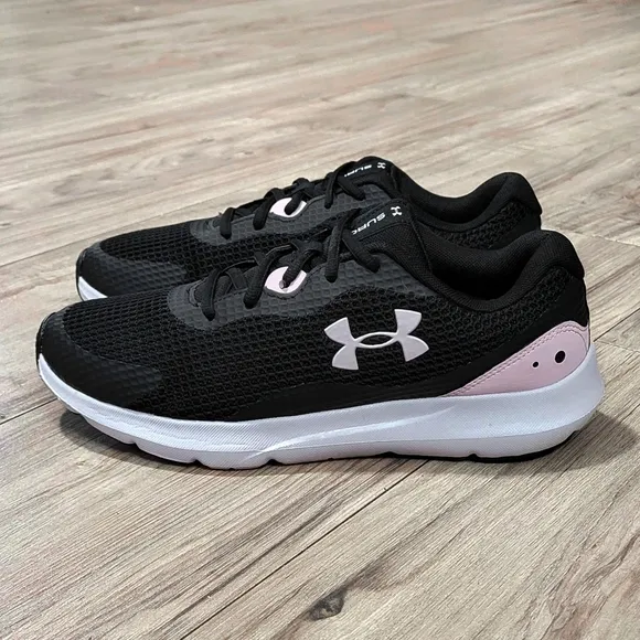 Under Armour Surge 3 Womens Size 10 Running Shoes Black Pink