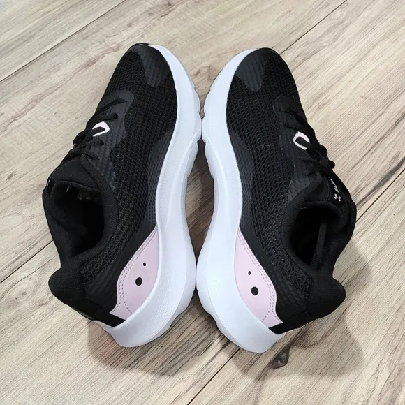 Under Armour Surge 3 Womens Size 10 Running Shoes Black Pink