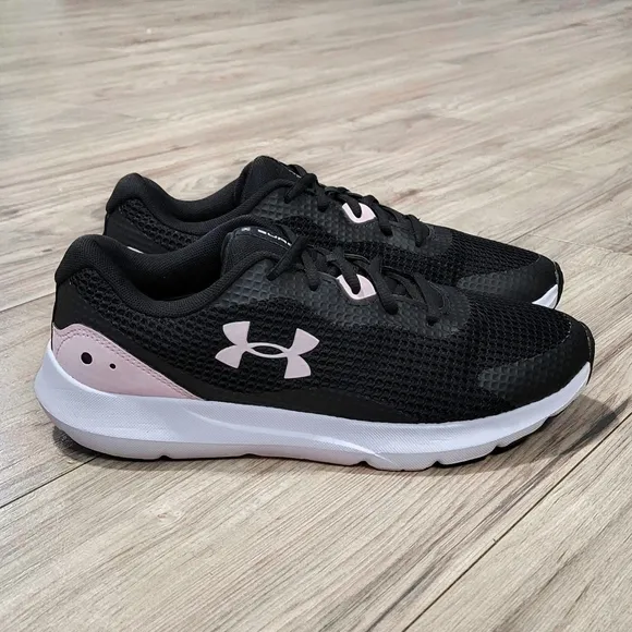 Under Armour Surge 3 Womens Size 10 Running Shoes Black Pink