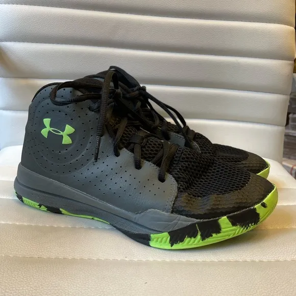 Under Armour Unisex Jet Basketball Shoes Youth 7 UA EUC