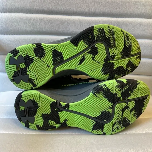 Under Armour Unisex Jet Basketball Shoes Youth 7 UA EUC