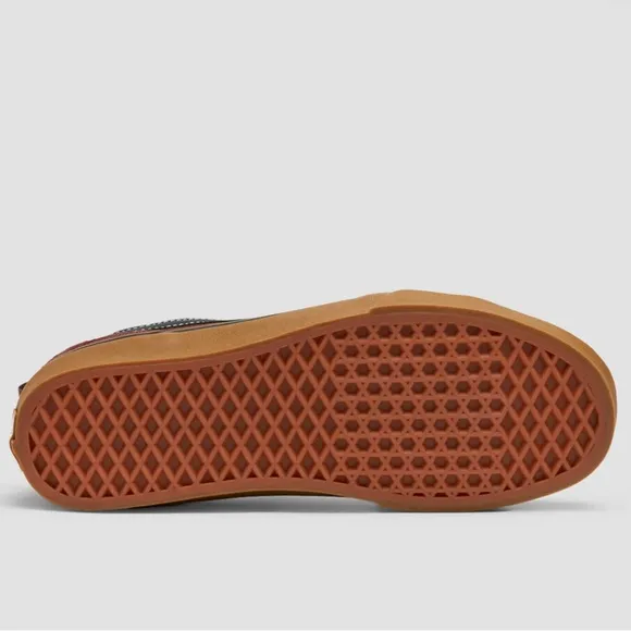 VANS | Filmore Skate Shoes in Suede/ Mesh in Chocolate/ Gum
