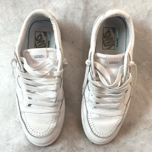 Vans Leather ComfyCush White Sneakers