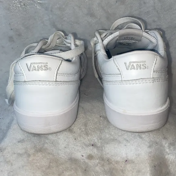 Vans Leather ComfyCush White Sneakers