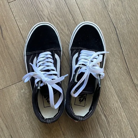 Vans Old Skool Black &amp; White Skate Low Top Shoes Size Men's 4 Women's 6