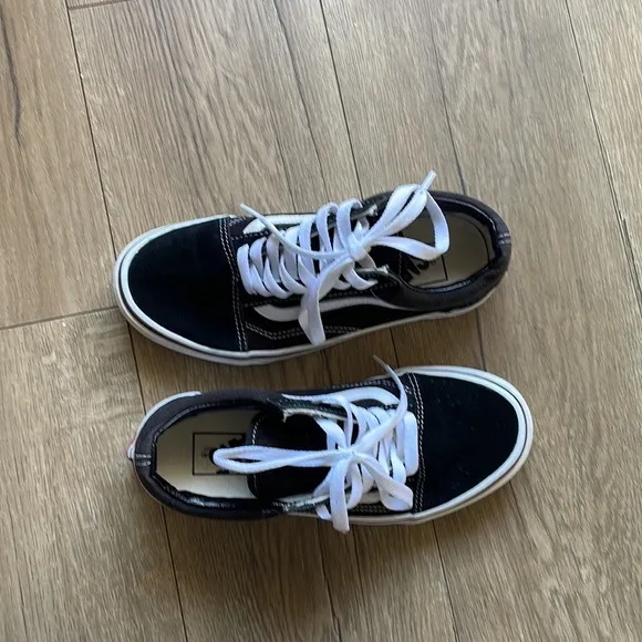 Vans Old Skool Black &amp; White Skate Low Top Shoes Size Men's 4 Women's 6