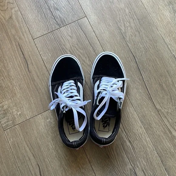 Vans Old Skool Black &amp; White Skate Low Top Shoes Size Men's 4 Women's 6