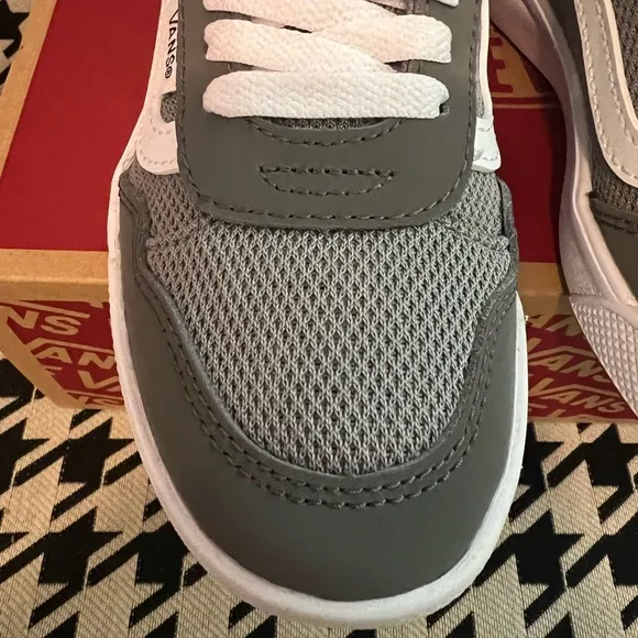 Vans Range EXP Kids' Skate Shoes- Size 1