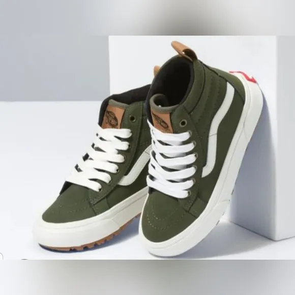 ✔✔VANS Sk8-Hi Zip MTE-1 Shoes, Color Grape Leaf sz 3 NWT