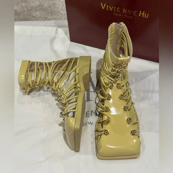 VHNY Vivienne Hu size 37 or 7 Lemon Studded Leather Straps NEW w/Box &amp; Dust Bag