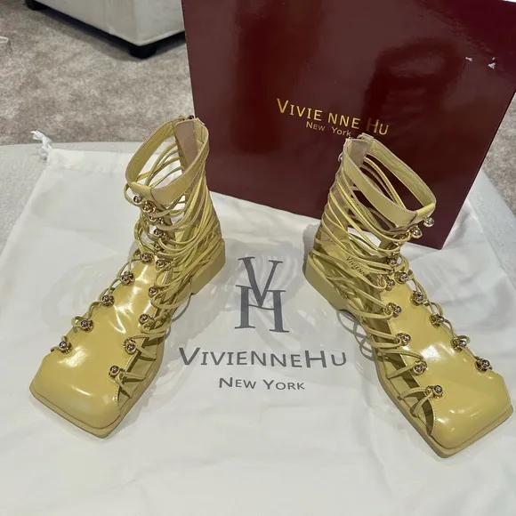 VHNY Vivienne Hu size 37 or 7 Lemon Studded Leather Straps NEW w/Box &amp; Dust Bag