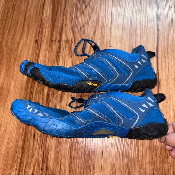 Vibram Blue FiveFingers Hiking Athletic Shoes size 11 new without box
