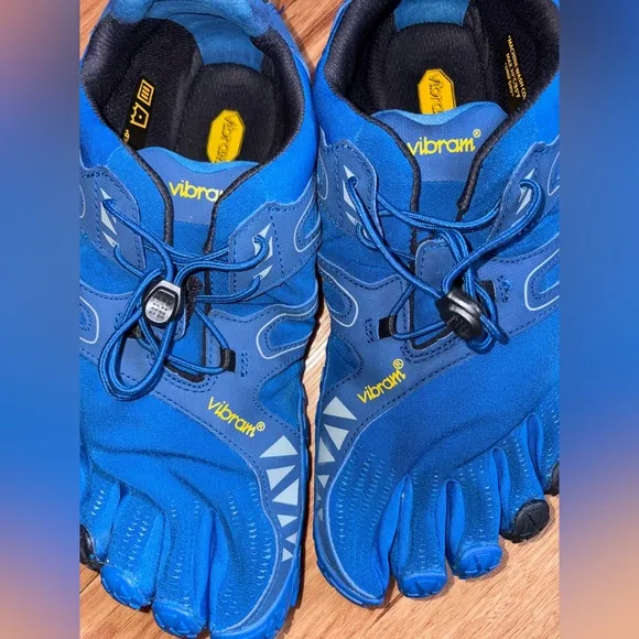 Vibram Blue FiveFingers Hiking Athletic Shoes size 11 new without box