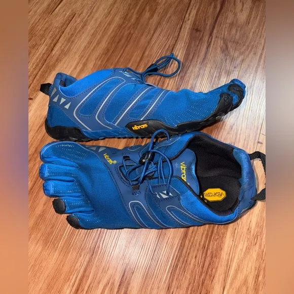Vibram Blue FiveFingers Hiking Athletic Shoes size 11 new without box