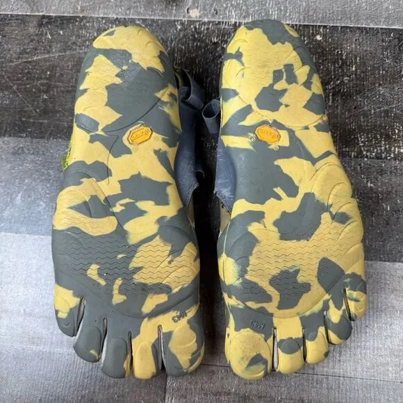 Vibram Mens Size 43 US 10 Fivefingers Athletic Slip On Shoes Gray Yellow