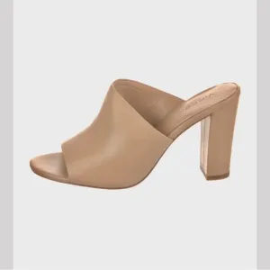 Vince Hanna Leather Block Heel Slide Sandals Nude Size 11 (See measurements)