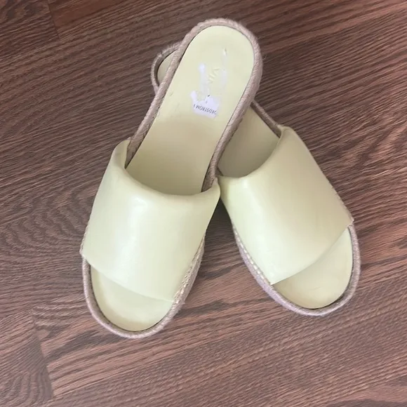 Vince Women's Jesse Slide Espadrille Sandals Shoes palelemon