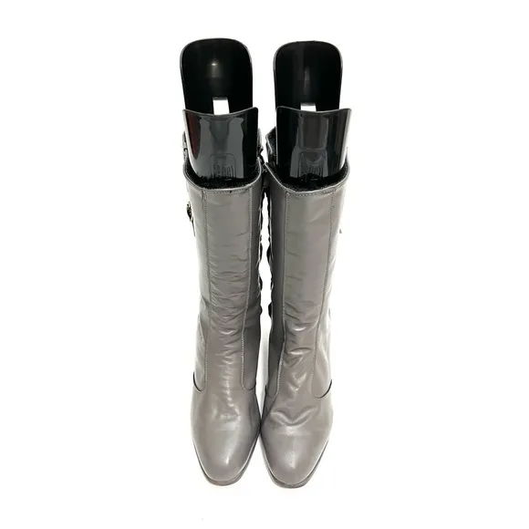 Vintage 1970s gray leather black faux fur lined heeled fashion boots