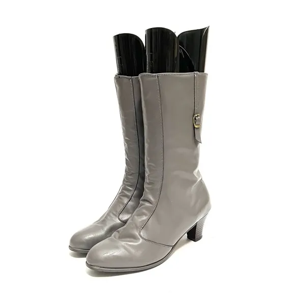 Vintage 1970s gray leather black faux fur lined heeled fashion boots