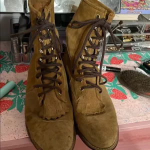 Vintage Brown Cowboy Boots with Suede Material