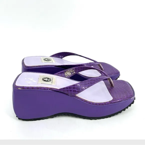 vintage Y2K chunky platform sandals thong Arizona Jean Co purple shoes