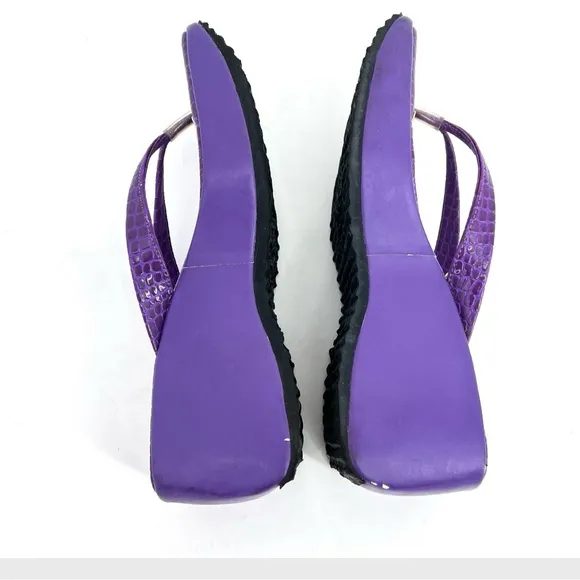 vintage Y2K chunky platform sandals thong Arizona Jean Co purple shoes