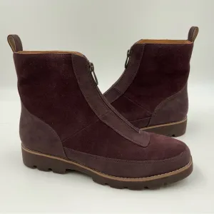 Vionic Estilo Chocolate Suede Outdoor Booties. Women’s size 8.