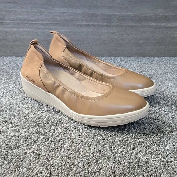 Vionic Women's Jacey Tan Wedge Shoes NEW size 9.5