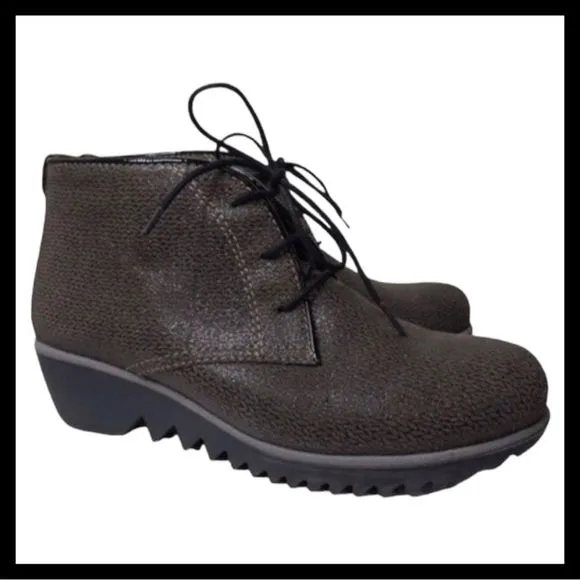 Wolky Comfort Lace up Wedge Shimmer Boots