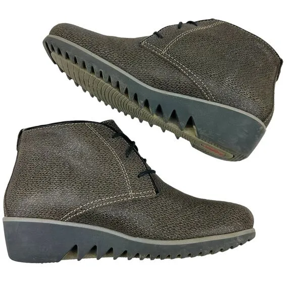 Wolky Women's Wedge Heel Boots Size 39 / 8.5 Comfort Dusky Winter Leather Taupe