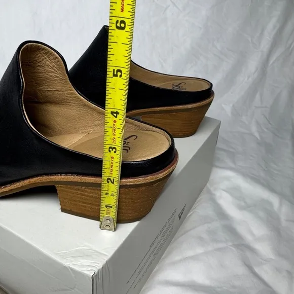 Women' SOFFT Brand Black Leather Slide  Bootie/Clog Heel Comfort Eurosofft