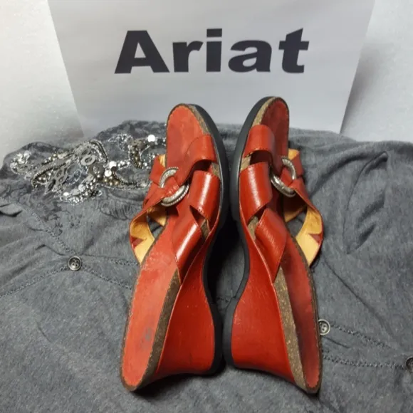 Women's Ariat red leather sandals size 6.5