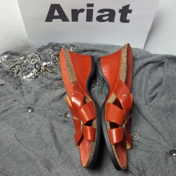 Women's Ariat red leather sandals size 6.5