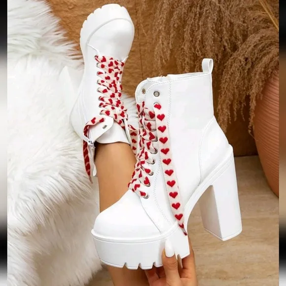 Women's Fashion Boots, New Style European &amp; American Party Heart-Shaped Lace-Up