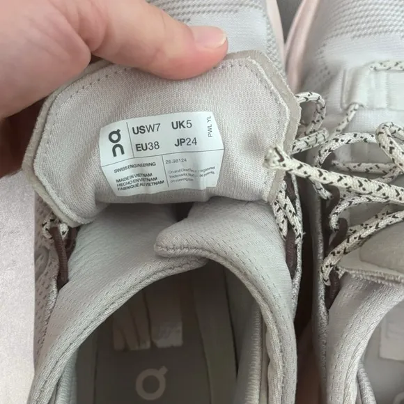 Women’s On cloudnova shoes