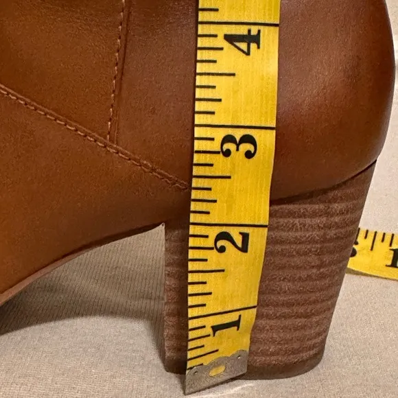 Women's Tan Ankle Boots