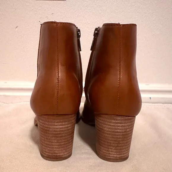 Women's Tan Ankle Boots