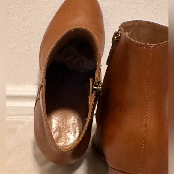 Women's Tan Ankle Boots
