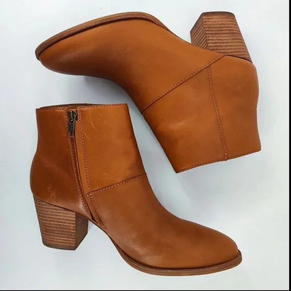 Women's Tan Ankle Boots