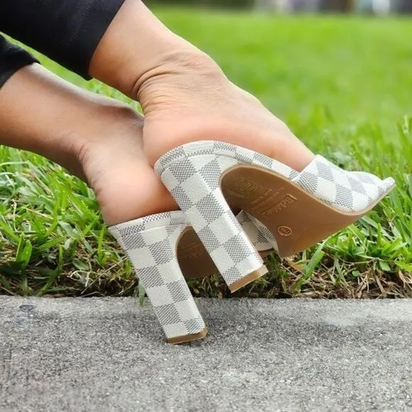 Women Square Toe Sandals Slip On Checkered White Color