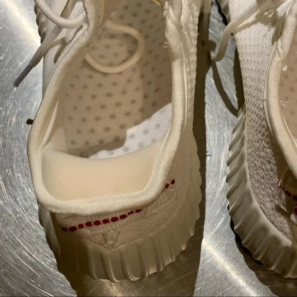 Yeezy Boost ADIDAS like Unbranded Shoes