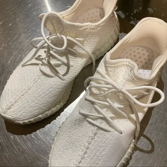 Yeezy Boost ADIDAS like Unbranded Shoes
